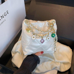Niche Fashion tippklassi rombusest kott 2023 uus mini mitmek&uuml;lgse tekstuuriga k&auml;ekott must