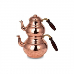 Vase klassikaline teekann nr. 1, peen k&auml;sitsi sepistatud, punane.