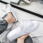 2024 meeste sussid, suvine rannamood, uued Eva pehmed naiste sandaalid, paksu platvormiga vaba aeg naistele sisevannitoa libisemisvastased kingad 35 valge