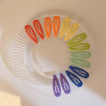 Laste vikerkaarekommi v&auml;rvi h&auml;rmas juukseklamber T&uuml;druku katkine otsaesine BB-klamber ei tee haiget t&uuml;drukule s&uuml;damele v&auml;ike juukseklamber