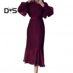 Naiste &otilde;htukleit Plisseeritud A-kujulised pikad laternaga varrukad Plisseeritud l&auml;bipaistvad v&otilde;rkkraed, pingul v&ouml;&ouml;koht, volangidega lapiline maksikleit 2XL must