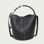 P&otilde;imitud lehmanahast &auml;mbrikott Naiste crossbody kott Suure mahutavusega Premium tunnetus Korv-tote Naiste t&ouml;&ouml;le k&auml;ivitatav &otilde;lakott must