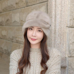 Uus naaritsanahast m&uuml;ts, t&auml;ielikult ehtsast naaritsanahast, naiste talvine soe k&otilde;rvaklapiga m&uuml;ts, l&uuml;hikese &auml;&auml;rega p&auml;ikesek&uuml;bar hall v&auml;rv