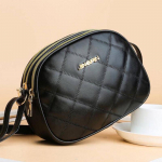 Yogodlns Fashion PU-nahast ruuduline klapikott Casual Messenger Crossbody kott Tugev &otilde;lakott 19*7*15cm must