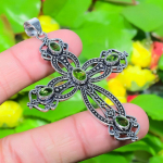 Natural Cross- Peridot Gemstone 925 Sterling Silver Gift Pendant 2.68 y4s59
