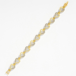 T&auml;istsirkooniumi virsiku s&uuml;damega k&auml;ev&otilde;ru aksessuaarid n&auml;itavad temperamenti ja sobivad naiste ehted kuld