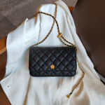 2024 Naiste Kuldse Keti Lehma Naha S&otilde;numikott - V&auml;ike Ruudukujuline Disain must