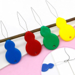 5 tk plastikust niit Lihtne &otilde;mblemine Ristpistega automaatne n&otilde;elakeermet&ouml;&ouml;riist 5pcs Random Color