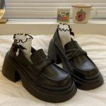 Paksutallalised nahast kingad naistele kevad ja s&uuml;gis k&otilde;rgekvaliteedilised prantsuse retro k&otilde;rgust lisavad mokassiinid pealepandavad kingad 39 must