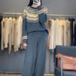 Retro kunstilise žakardi villane kampsun &ndash; Unisex, V&auml;rviplokk, &Uuml;mmargune kaelus, T&auml;iuslik s&uuml;giseks/talveks. Medium hall v&auml;rv