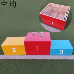 Puidust spordiauhindade poodium