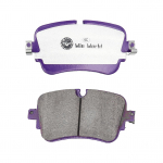 D1895 s&uuml;sinikkeraamilised piduriklotsid Q7 Touaregi taga