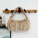 Karvane kootud k&auml;ekott Naistele Ni&scaron;idisaini karvane kott Armas k&auml;ekott kaenlaaluste kott Paluskott One Size pruun