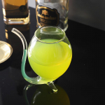 Veini viski klaasist kuumakindel imemismahla piima joogitoru k&otilde;rretops