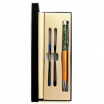 Pierres et Min&eacute;raux. Stylo min&eacute;raux Grenat Tsavorite brut Tanzanie. Couleur Jaune dor&eacute;.