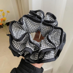 Korea hagijashamba kahekihiline juuksepael: Prantsuse Hepburni stiil, suur suurus