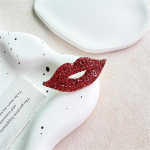 Seksikad daami punased huuled prossid naistele t&uuml;drukutele loominguliselt s&auml;ravad luksuslikud teemantsuu prossip&otilde;led Pulmaaksessuaarid Kingitused