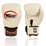 6 v&auml;rvi Twins 8OZ 10OZ 12OZ 14OZ 16OZ t&auml;iskasvanute laste PU nahast l&ouml;&ouml;gikindlad l&ouml;&ouml;gipoksikindad Karate Muay Thai MMA poksikindad 8oz valge