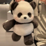 Kawaii M&auml;gi-Panda pehmem&auml;nguasi 45cm - Kallistatav jooksev panda t&auml;idisloom, valmistatud esmaklassilisest pehmest kangast, rahustav kaaslane 45cm must