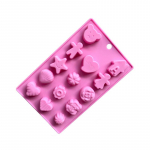 Silikoonist DIY &scaron;okolaadipudingi j&auml;&auml;kuubikuvorm 14 segapilt love love bear roosa