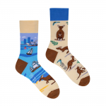 K&auml;ngurud - v&auml;rvilised sokid 44-46