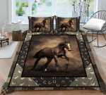 3D-hobuse mustriga voodipesu, &uuml;heinimesevoodi t&auml;issuuruses loomade prindiga padjap&uuml;&uuml;r ja tekikate Mikrokiust pestav kodukaunistus UK Single 135x200cm