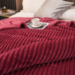 Suurep&auml;rased &uuml;lipl&uuml;&uuml;sised fliistekid, paks, hubane ja soe esmaklassiline fliis, sametiselt pehmed vooditekid ja vooditekid - t&auml;is/kuninganna tekk 180*200CM