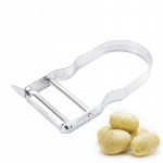 Roostevabast terasest kartuli-kurgi porgandi riiv Julienne koorija puuviljakoorija k&ouml;&ouml;givilja viilutaja k&ouml;&ouml;giriistad ja tarvikud