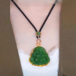 Moodne kaelakee naiste ehetele roheline