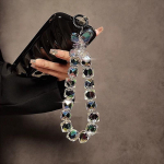 1 tk DIY k&auml;ev&otilde;ru kristall s&auml;rav akr&uuml;&uuml;l liblikas t&uuml;druk telefoni v&otilde;lud randme riputusrihm mobiiltelefoni kaelapael telefoni kott v&otilde;tmehoidja must