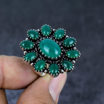 Naturaalse rohelise oon&uuml;ksi v&auml;&auml;riskiviga 925 h&otilde;bedast ehtes&otilde;rmus, suurus 8,5 t5N15