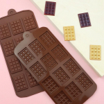 Loov silikoonvahvli- ja fondant-&scaron;okolaadit&uuml;kkvorm isetegemiseks Chocolate Color