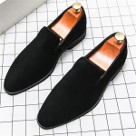 Uued seemisnahast mokassiinid meestele, pealelibistatavad vabaaja terava ninaga kingad, disainermeeste mokassiinid, pidulikud pulmad, nahast jalatsid, zapatos hombre 42