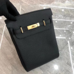 2026 Uus TOGO nahast sooneutraalne sama stiiliga, esimese kihi veisenahast &uuml;mmarguse lukuga rinnakott, &uuml;he &otilde;laga Kelly nahast seljakott 18x28x8