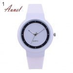 T&uuml;drukutele m&otilde;eldud kvarts-analoog-želee silikoonriba &uuml;mmargune sihverplaadiga k&auml;ekell valge