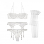 Varsbaby naiste 4 tk rinnahoidja + stringid + v&ouml;&ouml; + sukad pesu komplektid 32D valge