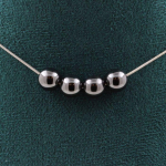 Pierres et Min&eacute;raux. Collier 4 perles H&eacute;matite 8 mm. Chaine en acier inoxydable Collier femmes, hommes. Taille personnalisable.