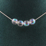Pierres et Min&eacute;raux. Collier 4 perles Quartz Titane 8 mm Chaine en acier inoxydable Collier femmes, hommes. Taille personnalisable.