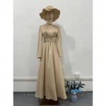 Rihmaga &uuml;hev&auml;rviline satiinist v&ouml;&ouml;kohata kleit M