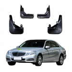 4 TK Porikaitsmed Mudaklapid &Uuml;hilduvad Benz E-klassi W212 4-ukselise sedaaniga 2008 2009 2010 2011 2012 2013 BC-07 must