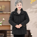 Naiste keskealiste ja eakate mood puuvillase polsterdusega jope, paks soe puuvillase polsterdusega jope ja ema talveriided. 6XL