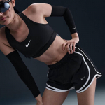 Nike Naiste Tempo Dri-FIT Keskmise V&ouml;&ouml;kohaga 3-tollised Jooksushortsid M