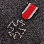 Raudristi m&auml;rk Saksa medal Euroopa ja Ameerika retro pross Originaal koopia S&otilde;jalise entusiasti s&otilde;rmk&uuml;bar Aksessuaar M&auml;rk Suveniir Iron Cross-Red