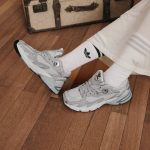 adidas Astir Hall (Naiste omad) 40