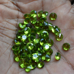 Naturaalne roheline safiir 10,70 ct 5x5 mm &uuml;mmargune l&otilde;ige Partii Sertifitseeritud lahtine v&auml;&auml;riskivi 5 mm approx. roheline