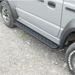 Jimny 18-26 Mudelid &Uuml;mmarguse Auguga Jalatallad Maastiku K&uuml;lgastmed 3-ukselisele Yes must