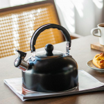 Roostevabast terasest 3L Whistling Kettle Teekann Whistling Matkapudel 3L must