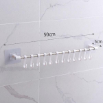 K&ouml;&ouml;gikonksuvaba auguseina uks tagumine riidepuu Vannitoa sein J&auml;ljevaba kleepuva konksuga vannitoariiul Size: 50*5cm valge