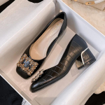 Suurused 35-43 Naiste Klassikalised Kingad Keskmise Kontsaga Ruudukujulise Ninaga Kingad Kontori Daami Nahast Kingad Suur Kuldne Metallkett Pehmed Tallad Libistatavad Kingad 40