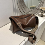 YOUHUAGUO Vintage &otilde;lakott naistele Moodne laia rihmaga ristkeha kott Retro padi Messenger k&auml;ekott naistele kott 24x12x15cm pruun